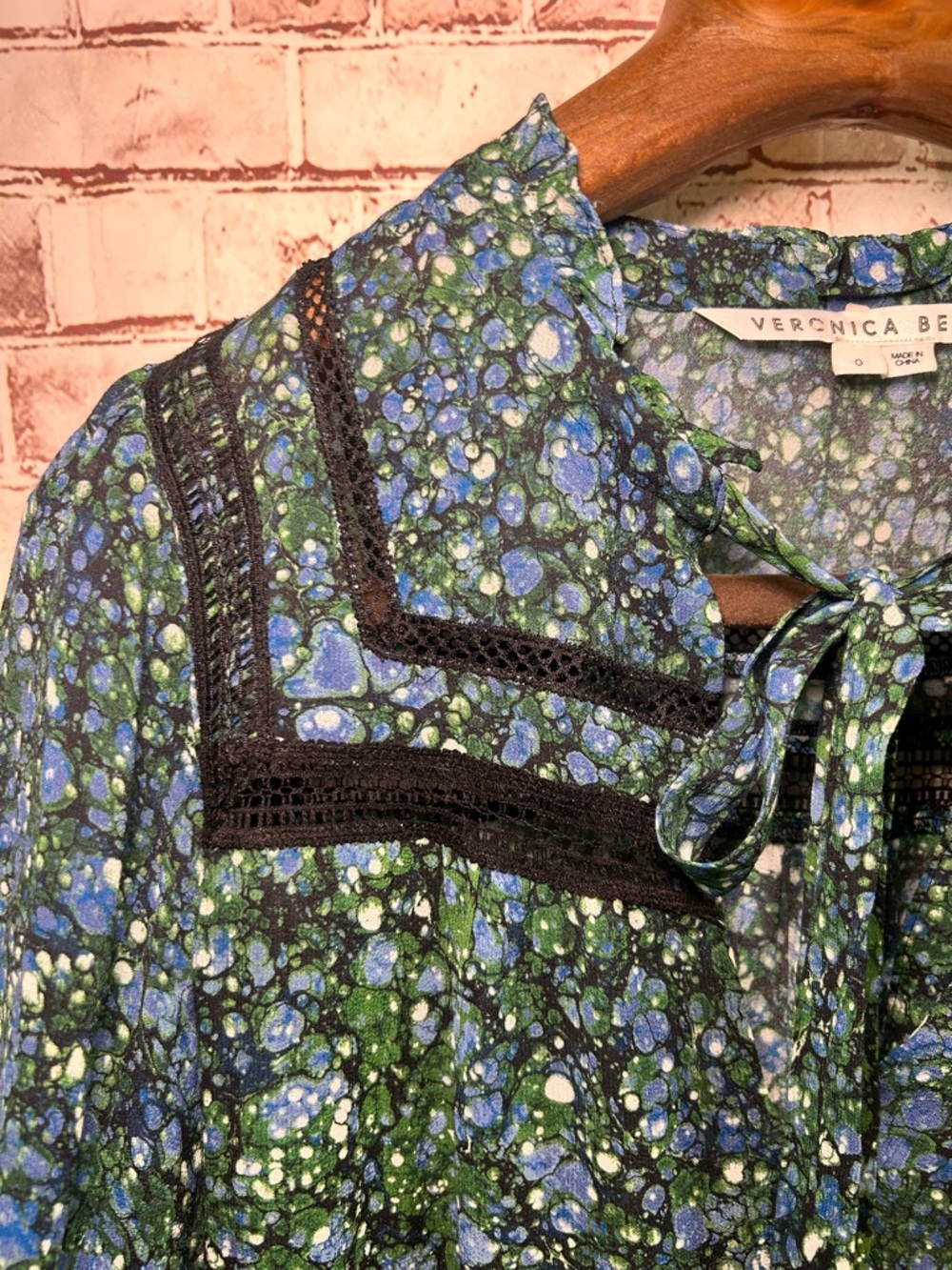 Veronica Beard Candita Marble Print Tie Neck Blouse Green Blue Size‎ 0 Work Wear - Picture 6 of 9